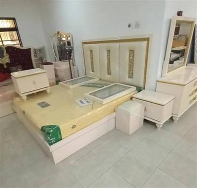 Complete set of bed