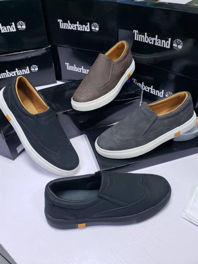 Male and female foot wears available for