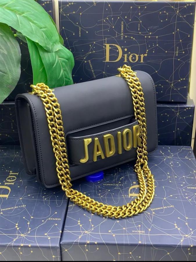Classy ladies Handbag