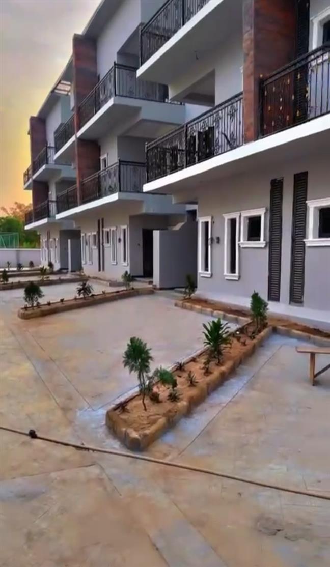 4 BEDROOM Terrace duplex in wuse zone 3