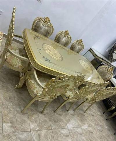 Royal dinning table set 8 seater