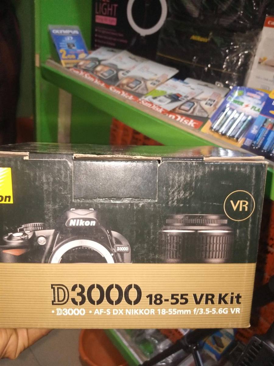 D3000