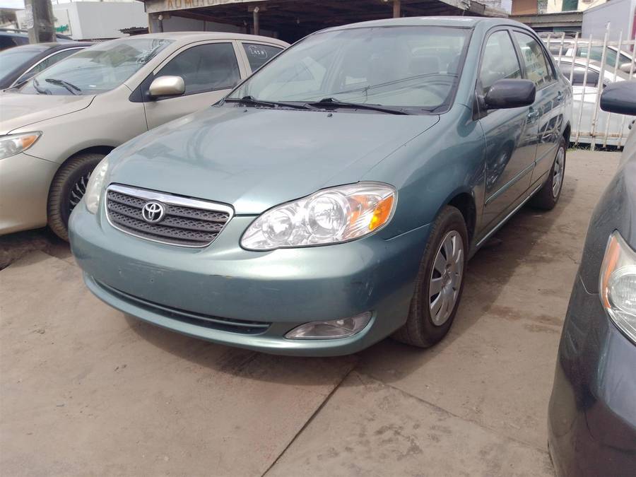 TOYOTA COROLLA