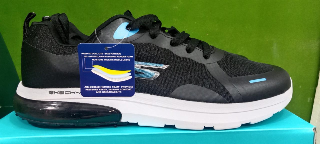 Skechers sneakers