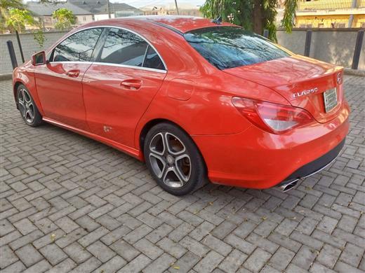 Clean 2014 Mercedes Benz CLA250