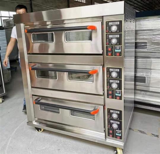 6 Trays 3 decks electric Oven