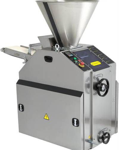 Volumetric dough divider machine