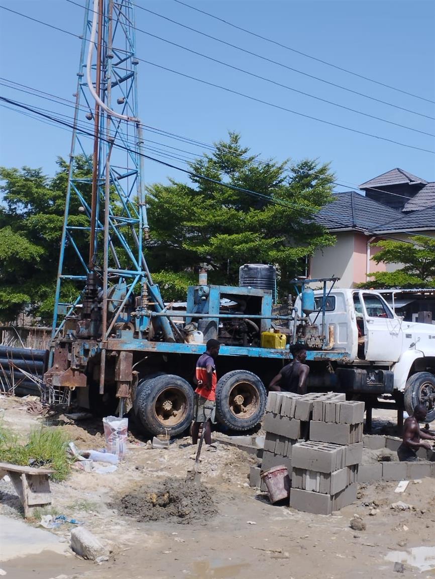 Borehole drilling ( industrial well)