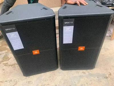 JBL quality single speaker's SRX-715
