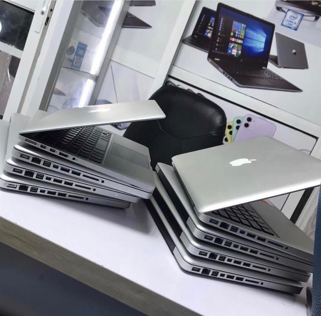 Smart UK clean as brand new Mac book