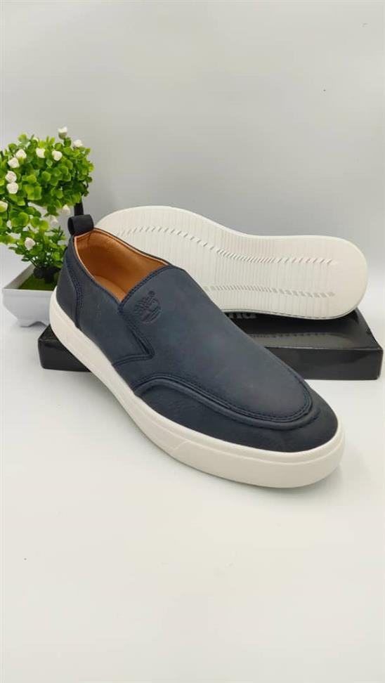 Men sneakers