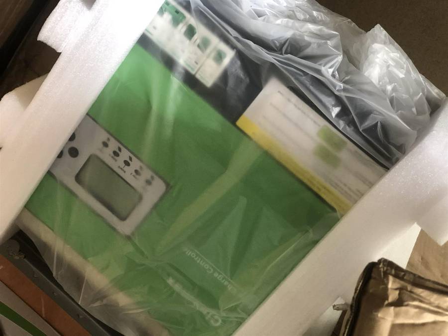 60a charge controller 120v