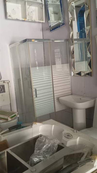Shower cubicle