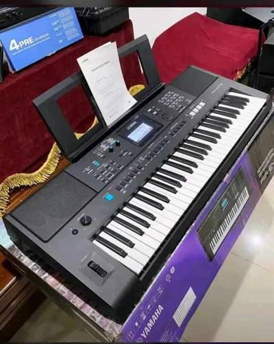 Yamaha keyboard PSR-E473