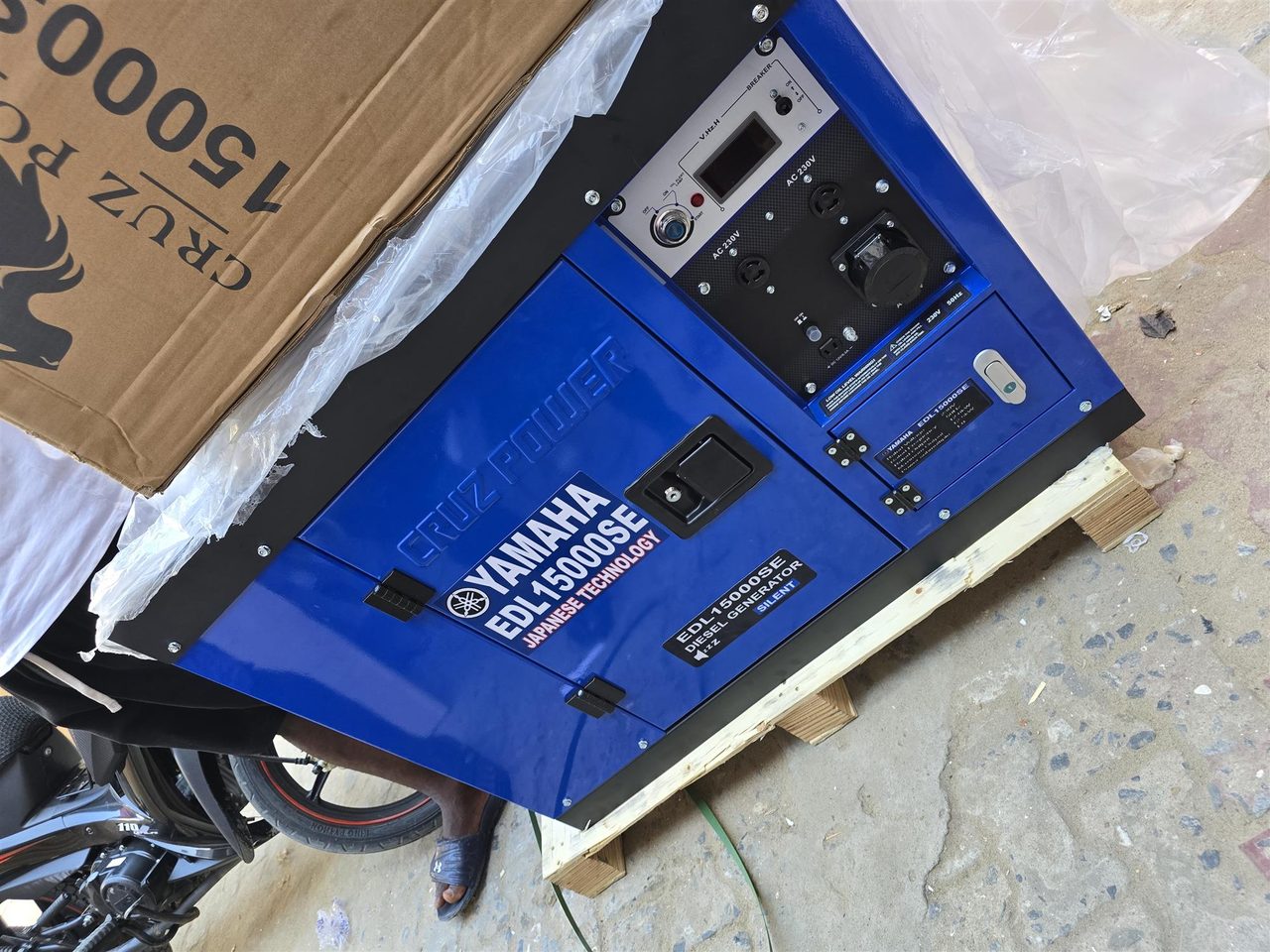 12kva Yamaha diesel soundproof generator