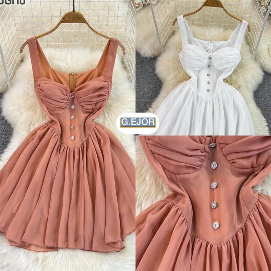 Women's gown