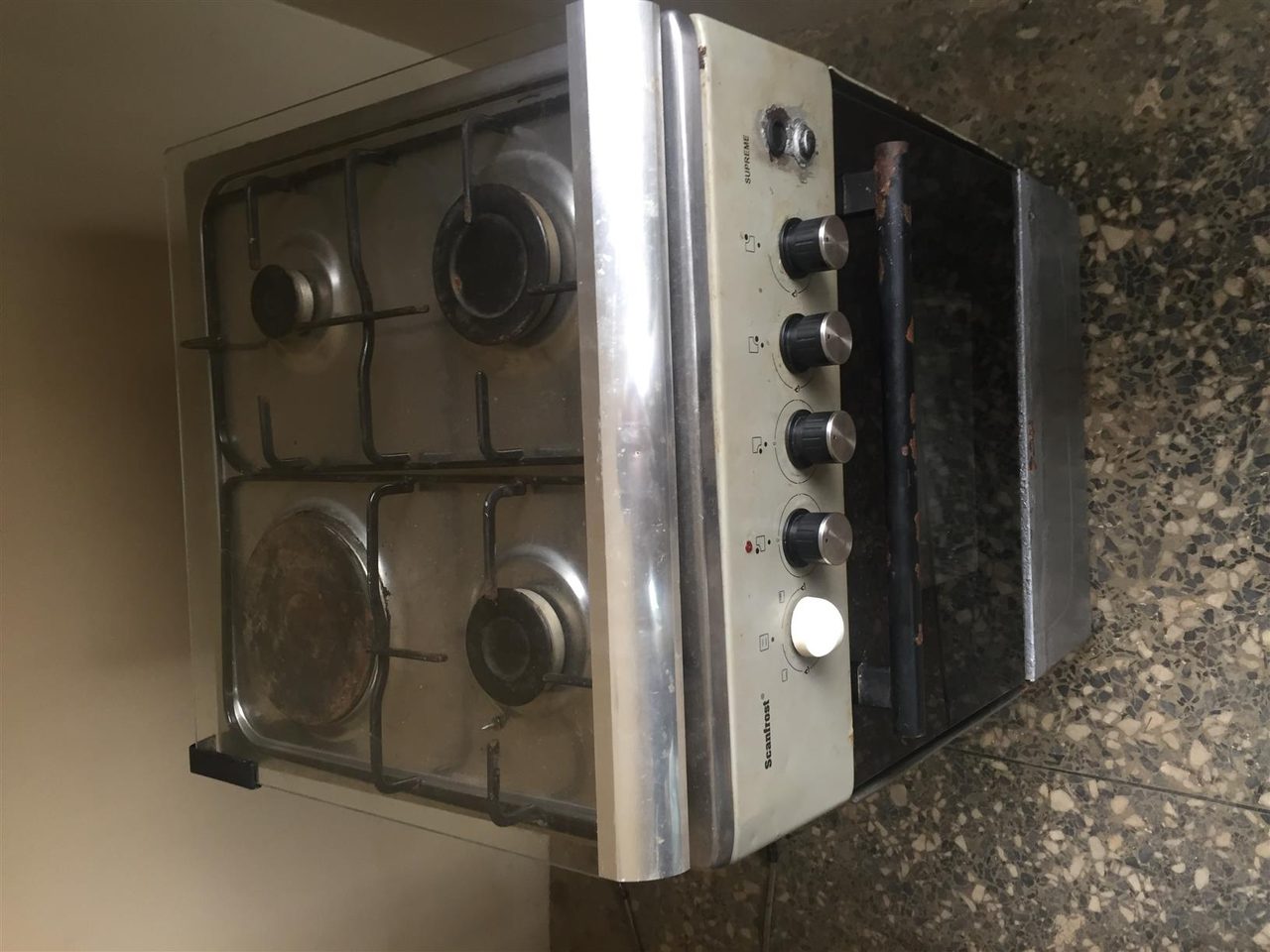Gas cooker