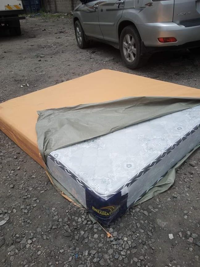 Semi orthopedic foreign mattress
