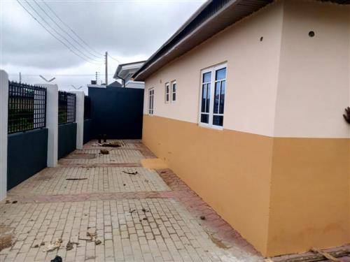 A nice 2_bedroom flat at Aiyekale main (