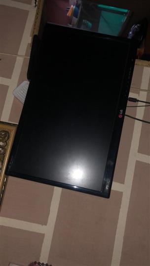 LG 24 inches LED HD TV