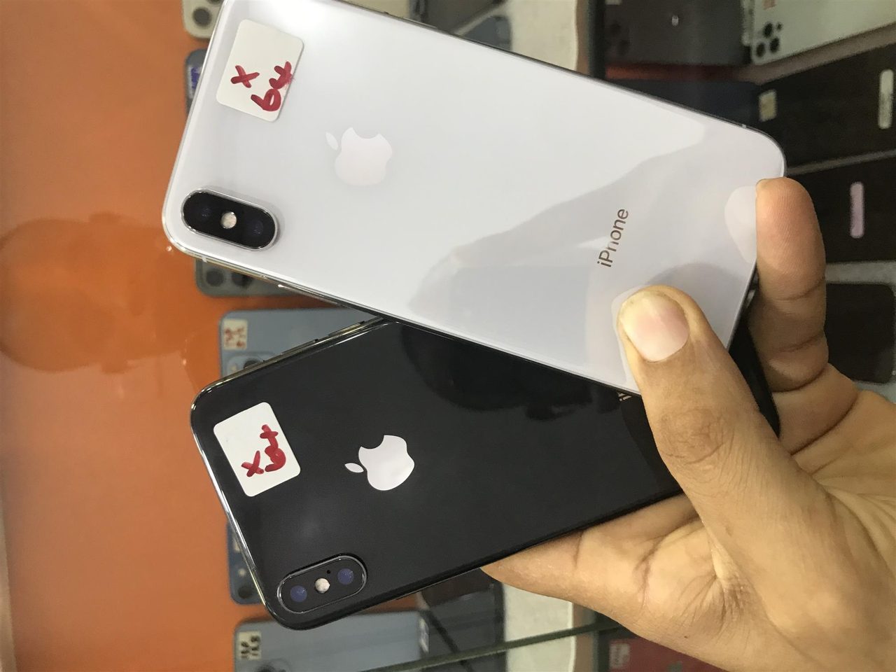 iPhone X