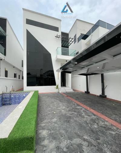 5BEDROOM FULLY DETACHED DUPLEX FOR SALE