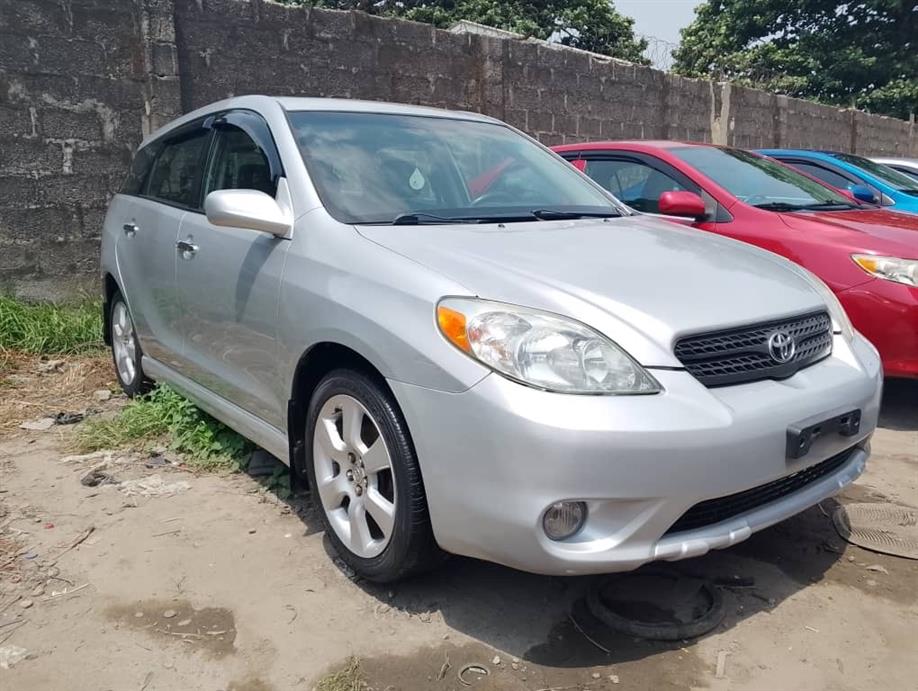 Foreign used 2006 Toyota matrix