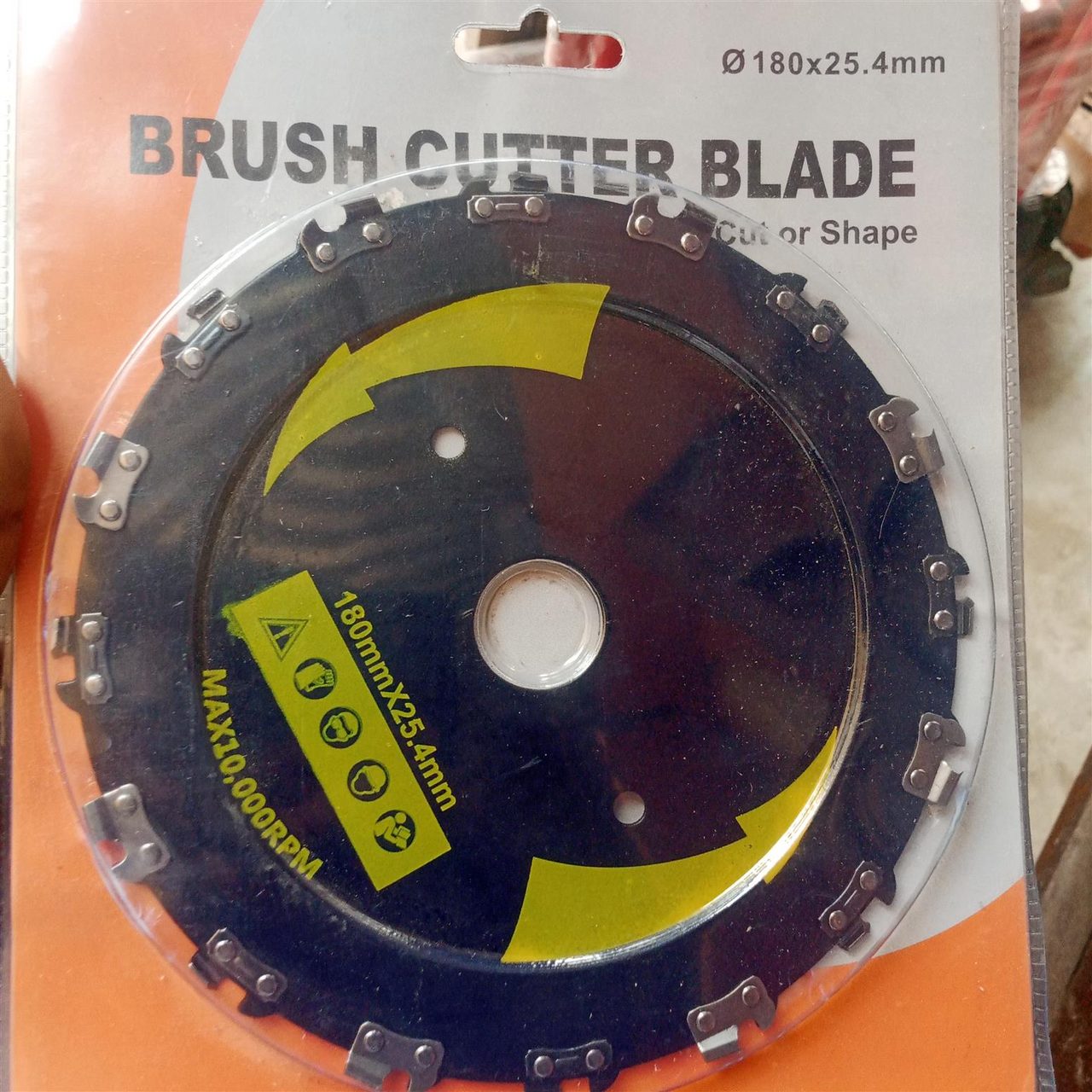 Saw blade for brush cutters