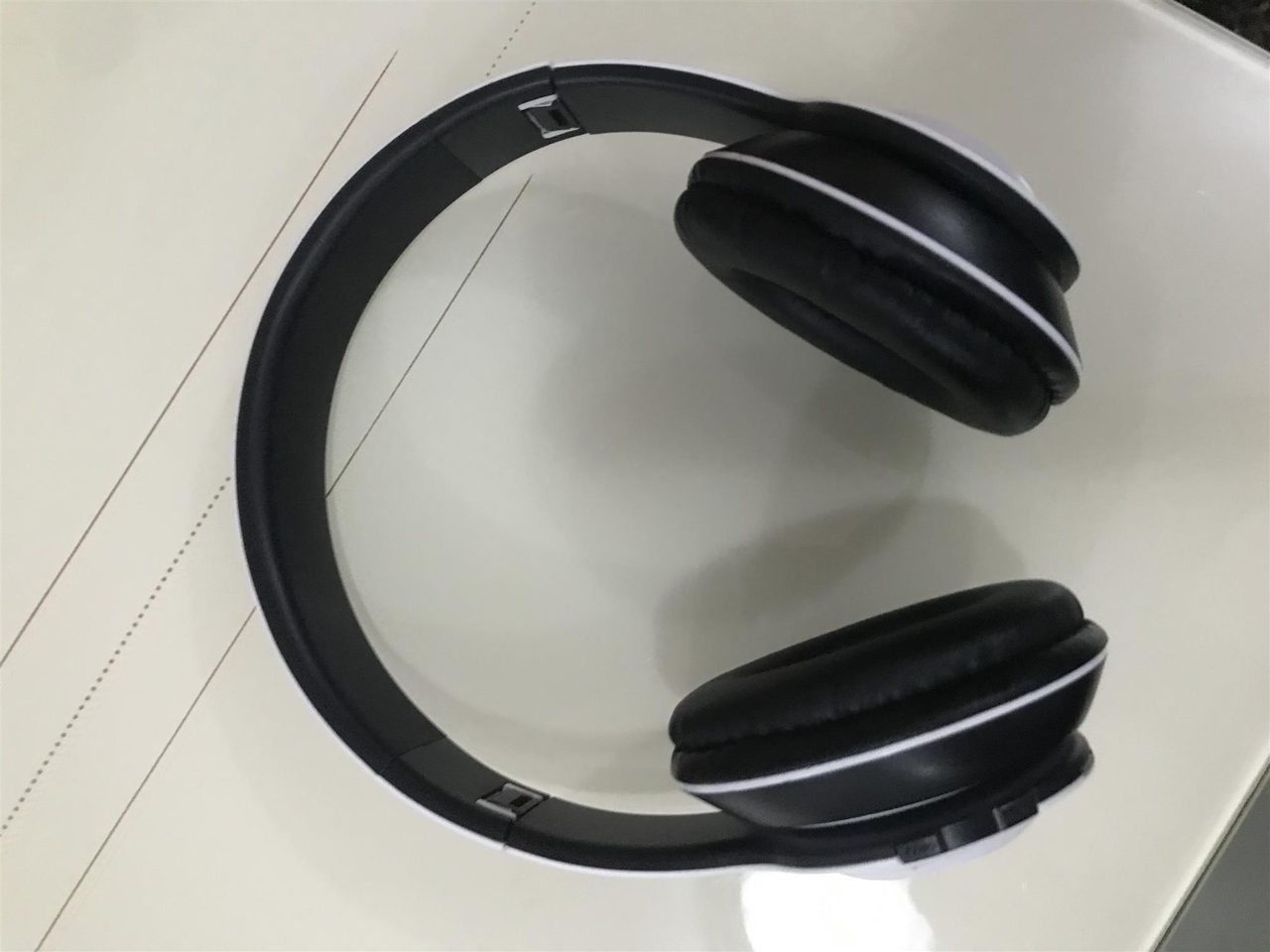 Headphone
