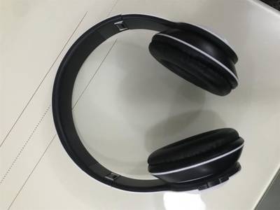 Headphone