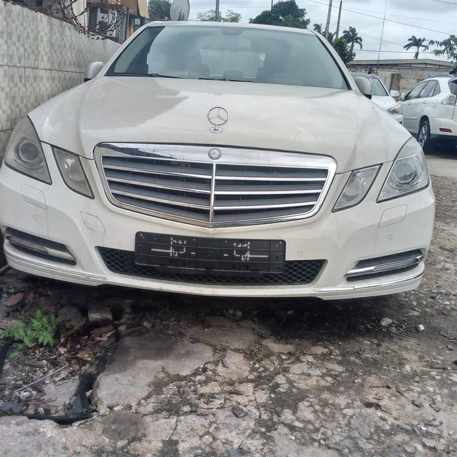 Mercedes Benz E 350 2011 model