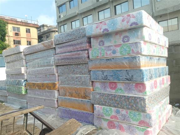 Foreign mattress and home appliances