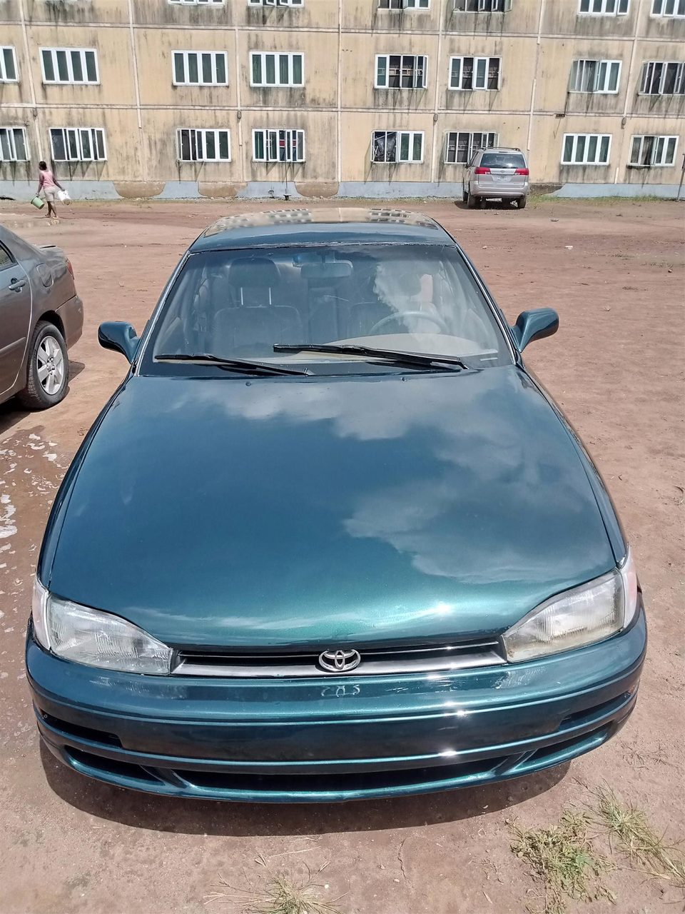 TOYOTA CAMRY
