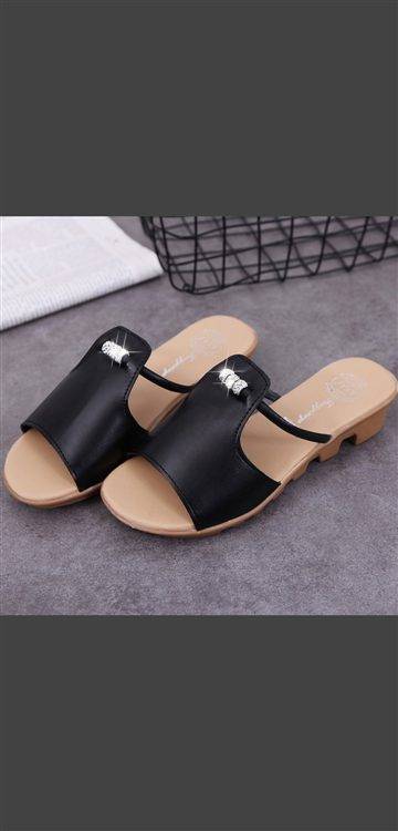 Ladies shoes