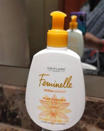 Feminelle intimate wash