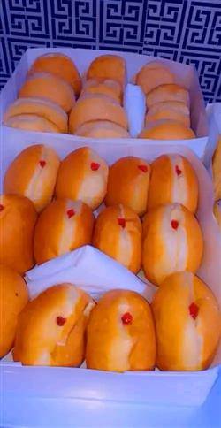 Yummy cakes, doughnuts and foodtray