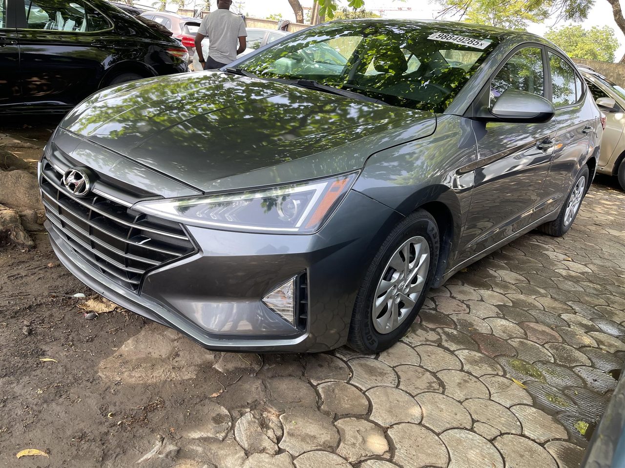 Hyundai Elantra SE