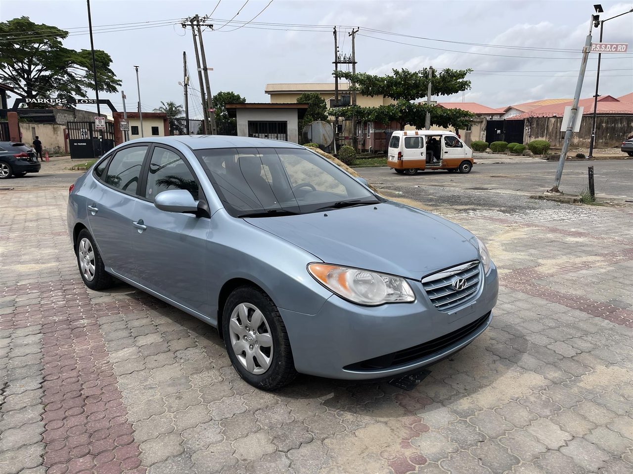 Hyundai Elantra SE
