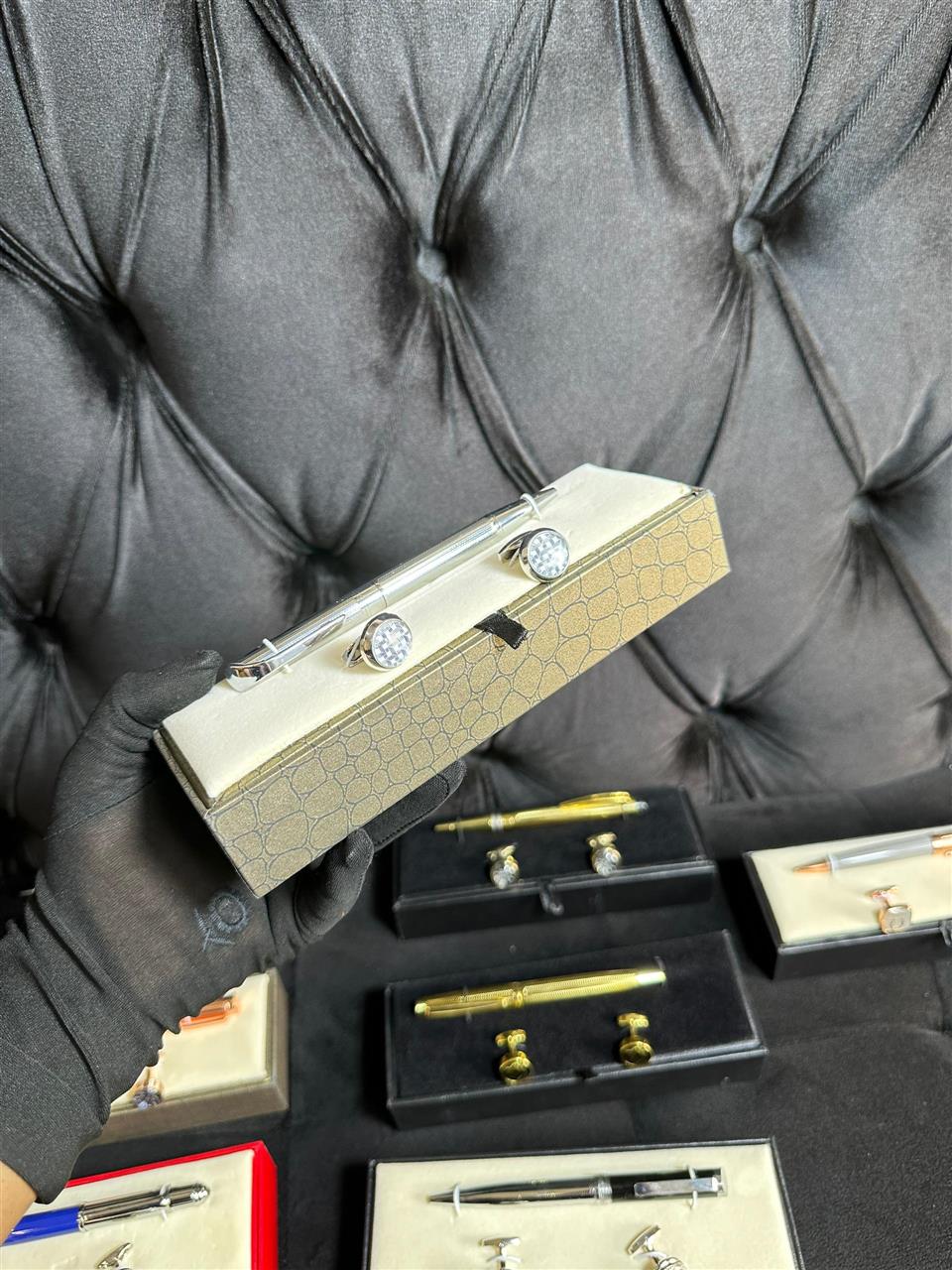 Cufflinks