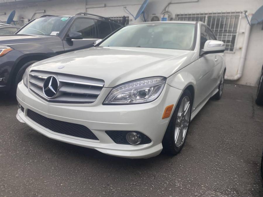 Foreign Used 2010 Mercedes benz C300