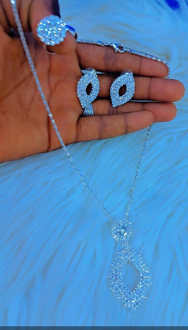 Silver indian necklace(doesn't fade)