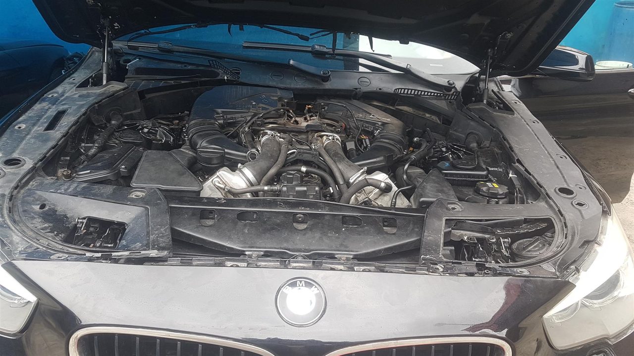 Car mechanic