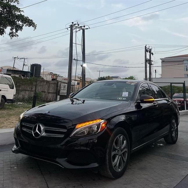 Mercedes Benz