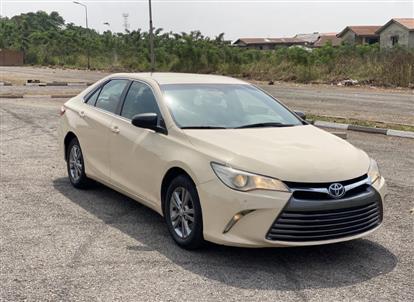 Toyota Camry 2017