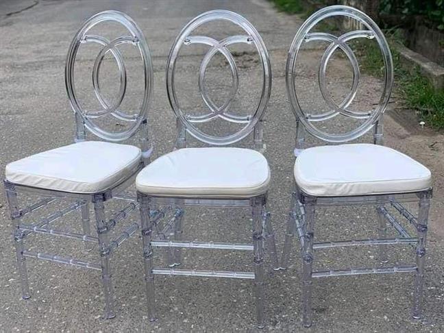 Chivalry chair