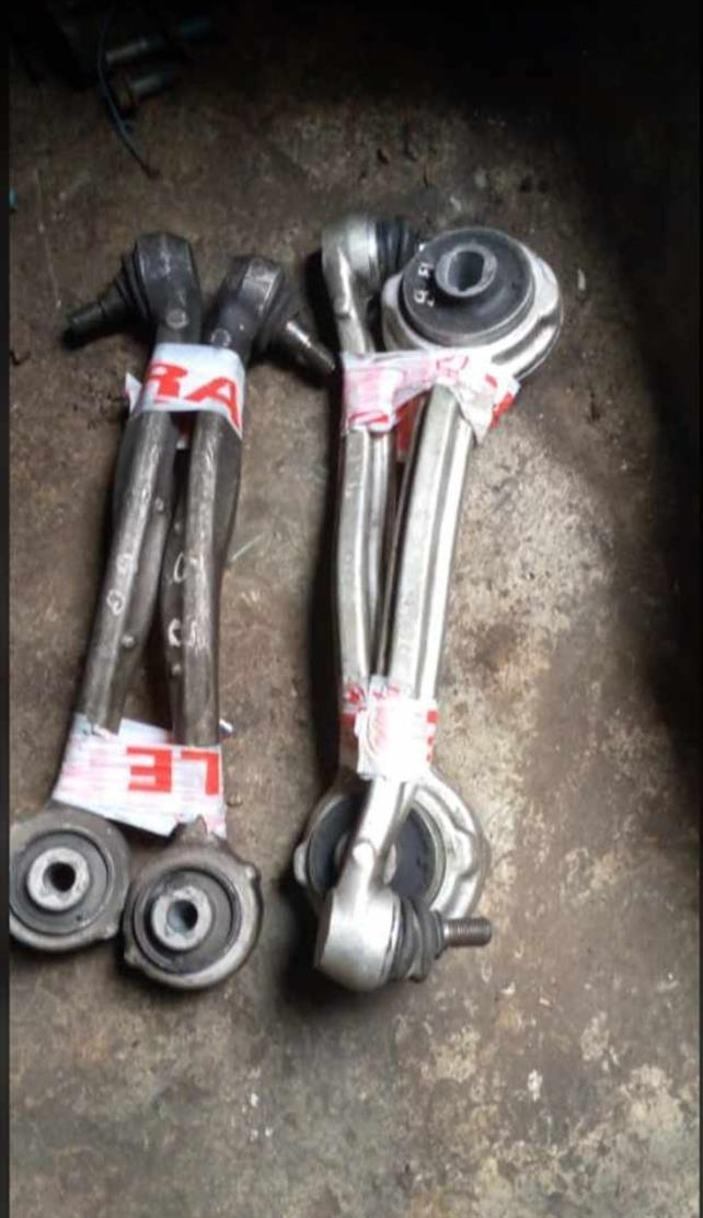 All kinds of Mercedes Benz spare parts