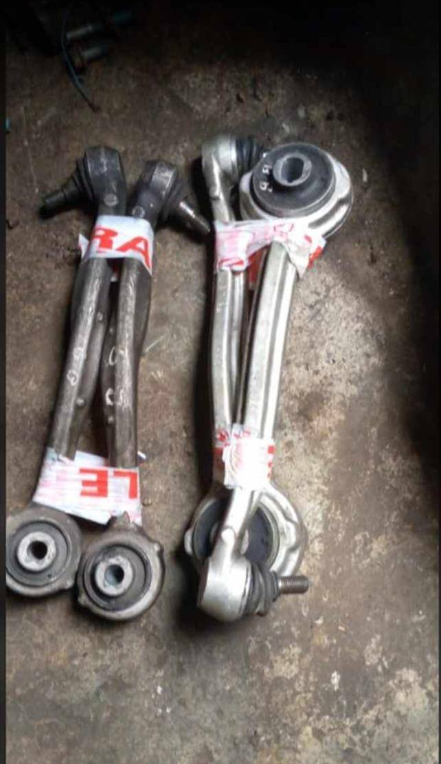 All kinds of Mercedes Benz spare parts