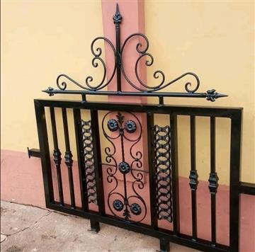 Fence rails