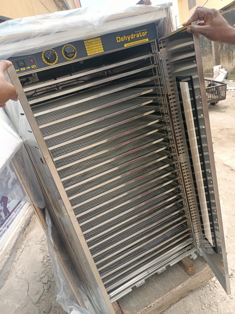 Commercial food dehydrator machine