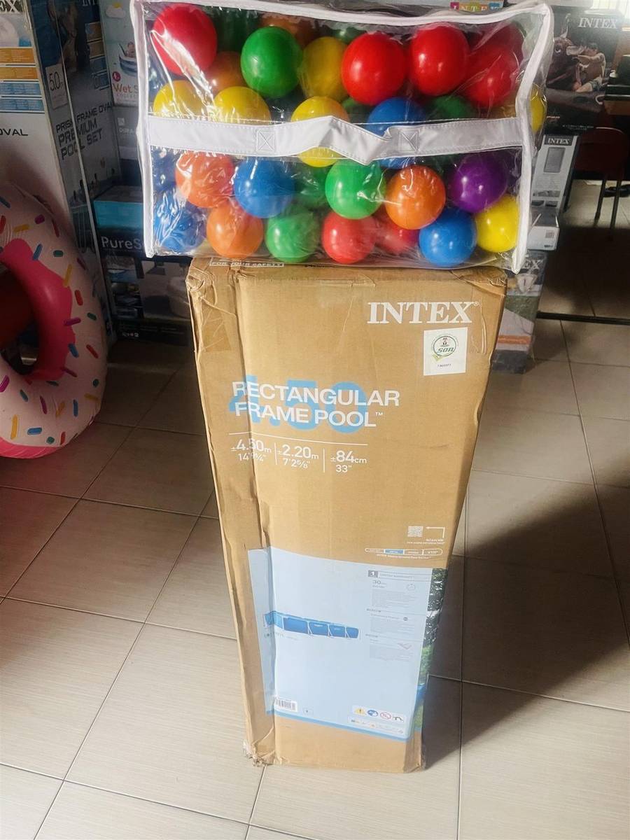 Intex 15ft swimming pool with fun balls